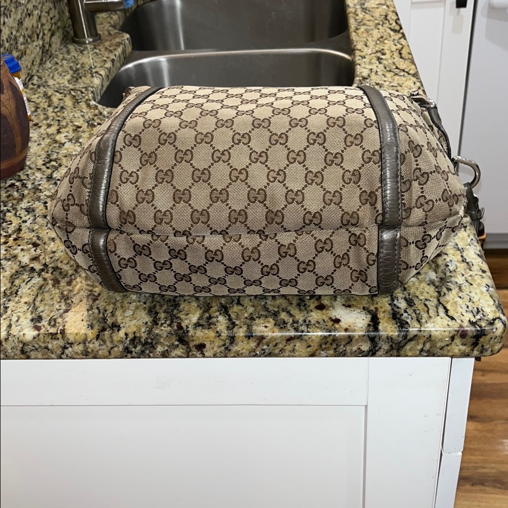 EUC Authentic Gucci GG Beige/Gray Canvas Techno Horsebit Hobo Handbag 11X16 - Picture 4 of 10